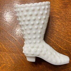 Fenton White Textured Women's Boots